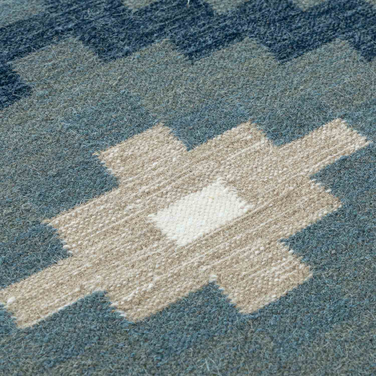 Carpets Carpets for Living room Carpets for bedroom Rugs Carpets for dinning room Carpets for home Floor Carpet Handmade Carpet Durries Carpet