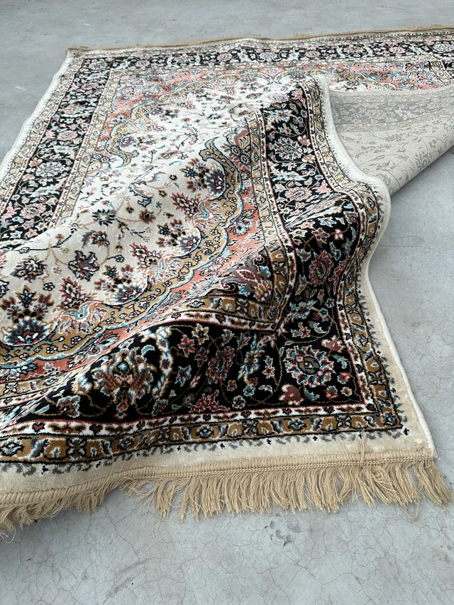 Silk 13.6 Silk Carpet